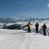 Skigebiet Sellaronda Sellarunde stazione a monte Bec De Roces vista su San Cassiano