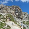 La prima tappa &egrave; raggiunta, la forcella Ciampac. Questa forcella divide la Val Gardena dall’Alta Badia - Foto: AT, &copy; Peer