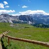 Die Sec&euml;da, die von St. Ulrich aus per Seilbahn erreicht werden kann, liegt inmitten eines Wandergebietes, das weit in den Naturpark Puez-Geisler hinein reicht. Foto: AT, &copy; Peer