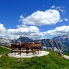 The panoramic platform at the top of the Seceda teaches you a wide variety of mountain names - Foto: AT, &copy; Peer