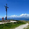 The highest point of the Seceda: admire the wood-carved summit cross - Foto: AT, &copy; Peer
