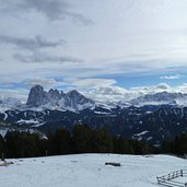 raschoetz groeden blick auf langkofelgruppe