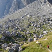 weg richtung sella bei groednerjoch