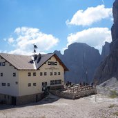 pisciadu huette rifugio