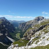 RS langental blick auf schlern mit staubwolke bei felssturz santner euringer