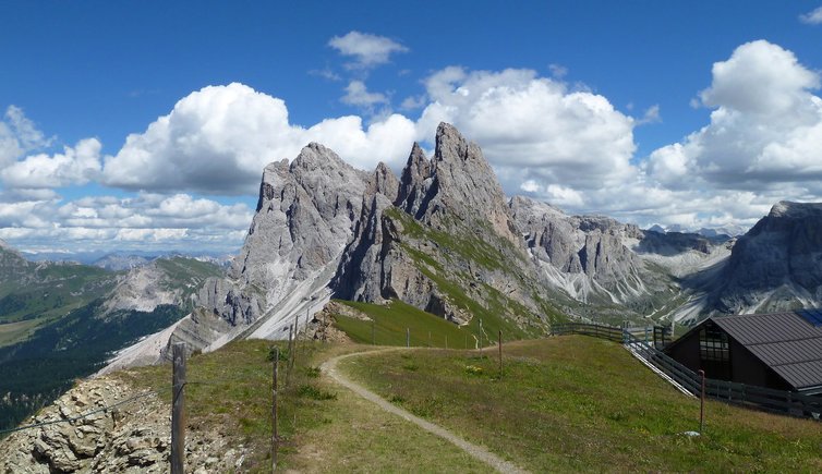 RS geislergruppe seceda bergstation fermeda sessellift